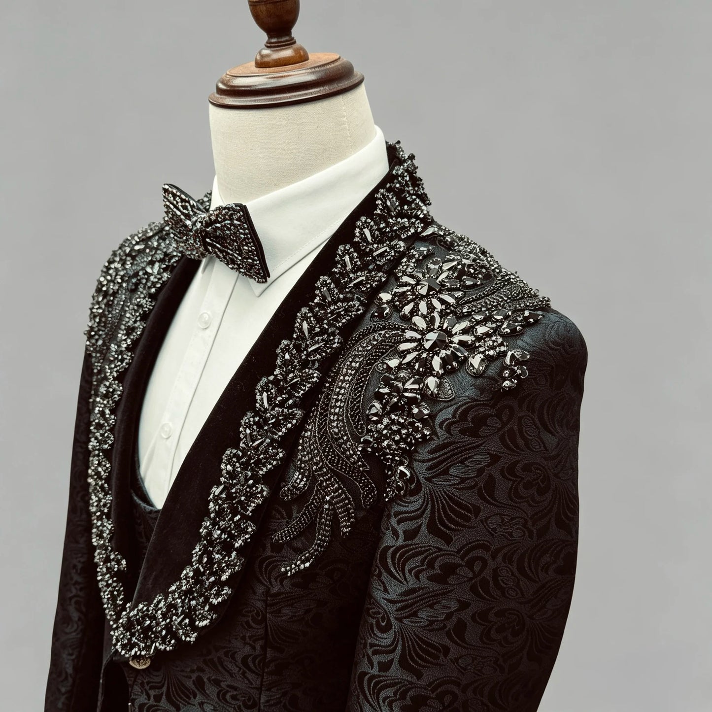 3 PCS Set Xs-3XL Plus Size New Italian Fashion Handmade Embroidery  Men's Luxury Pants, Vest, Jacket Suits Slim Fit Mandarin Collar Formal Wedding Groom Business Dinner Party Opera Concerts Red Carpet Celebrities Formal Cloth