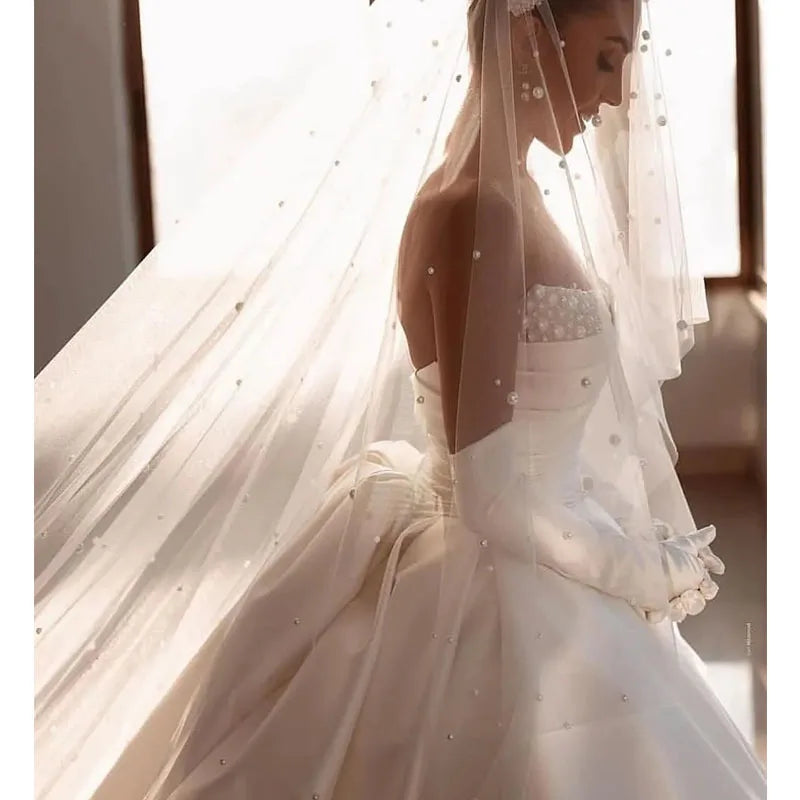 Boutique HOT SALE NEW White Color Luxury  Strapless Pearl Butterfly Tail Chapel Train Satin Gown Wedding Dress Evening Wedding Prom Party Bridal Formal Gown Women Luxury Apparel Supplies
