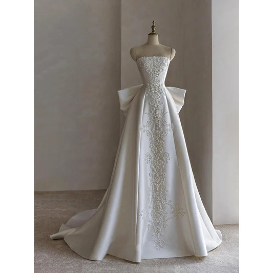 Low Price Sales are Limited Boutique HOT SALE Luxury Satin Bride Strapless Satin Bridal Gowns Large Size S-5XL  Bow Wedding Luxury Dresses