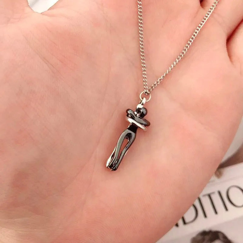 Hug Couples Pendant Necklace 50cm Chain for Him and Her, The Tale of Two Lovers Jewelry, Affectionate Hug Necklaces Couple for Women Men