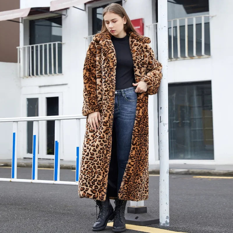 Luxurious Italian Style Faux Fur Coat with Leopard Pattern, Long Plush Coat, Warm Suit Collar, Casual Fashion, Winter