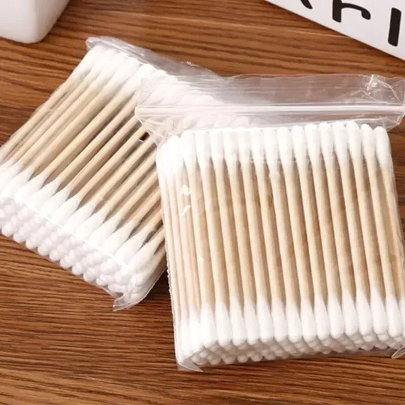 500 PCS Set Bamboo Cotton Swabs with Wooden Sticks, Double Round Tips, Biodegradable Cotton Buds Multi-Purposes Cleaning Hygiene Supplies