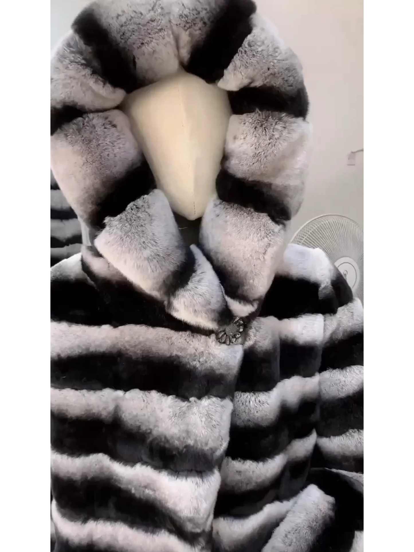 NEW Arrivals S-3XL Real Rex Rabbit Luxury  Fur Coat with Hood for Women, Luxury Jacket, Chinchilla Color, Ladies Girls Winter Fashion Clothing Products