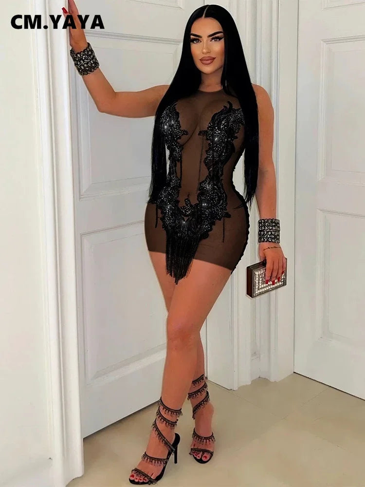 Black/White Color Sexy Hot Girls Women O-Neck Sequined Tassel See Through Mini Dress Sleeveless Mesh Sexy Pencil Dresses Sexy Fashion Summer Evening Beach Party Night Clubwear Prom Clothes