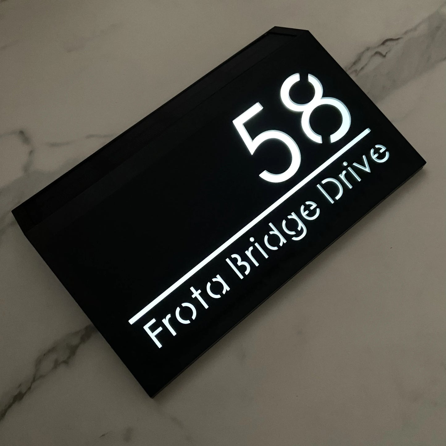Matte Black/Glossy Gray Color 28cmx18cm Custom Solar LED Powered LED Lights Address Plaque, Modern Acrylic House Number Plate, Durable Outdoor Waterproof Door & Wall Sign Home