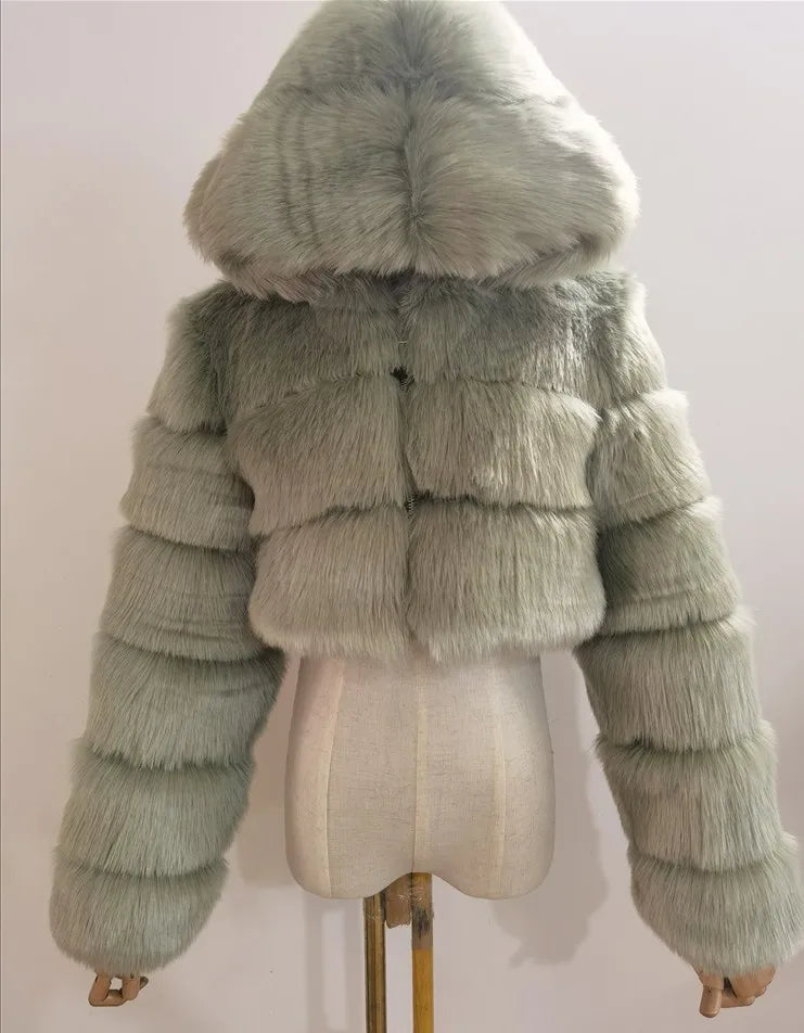 NEW Arrivals S-3XL Coffee/Dark Gray/Black Fashion Women Environmental Red Faux Fox Fur Coat with Hood Thick Warm Full Pelt Fake Fur Jacket Short Winter Woman Fur Coat Ladies Girls Luxury Fashion Clothing Supplies