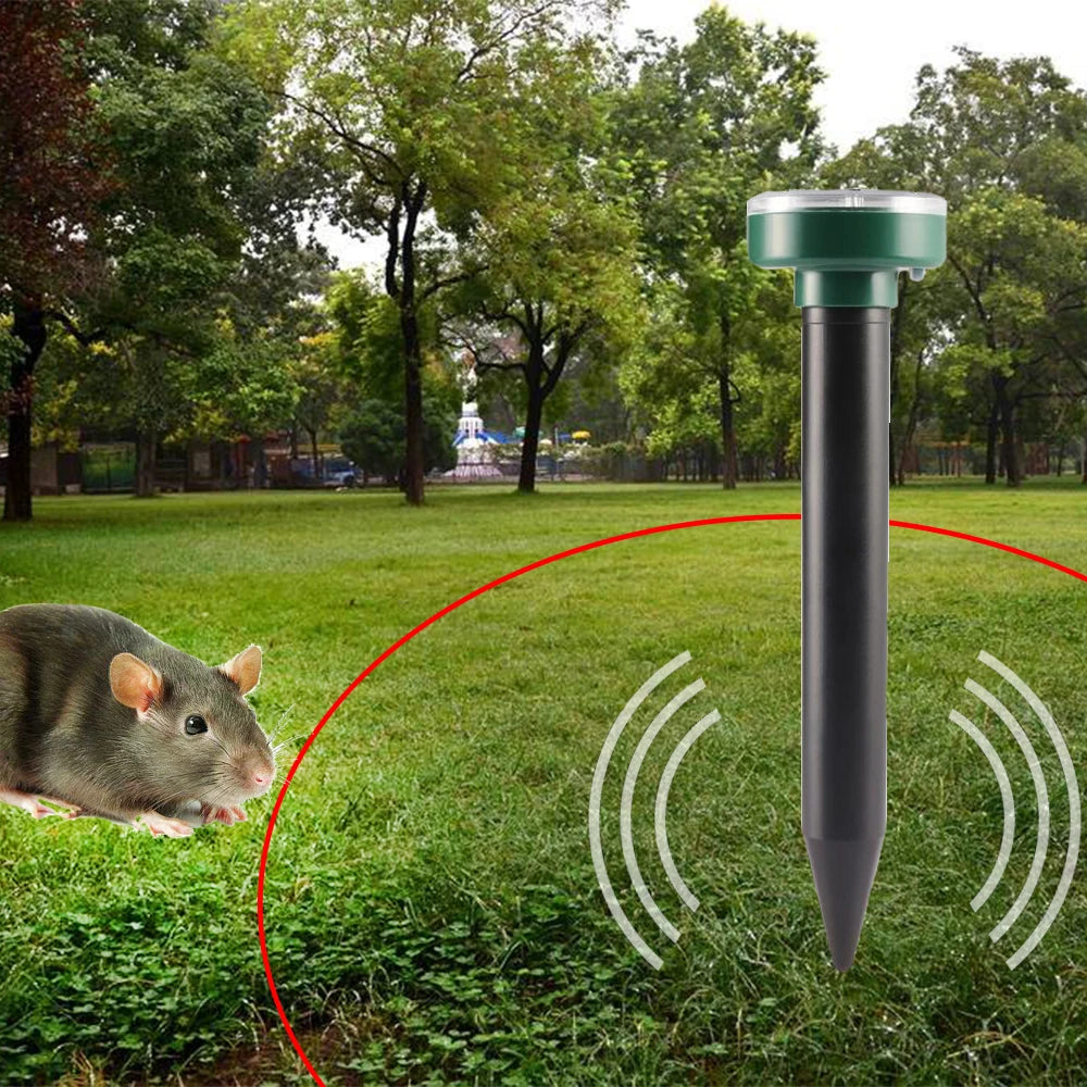 Solar Ultrasonic Electronic Mouse Repeller Snake Repeller Insect Repeller High Power Vibration Built Battery IP64 Sun Charging