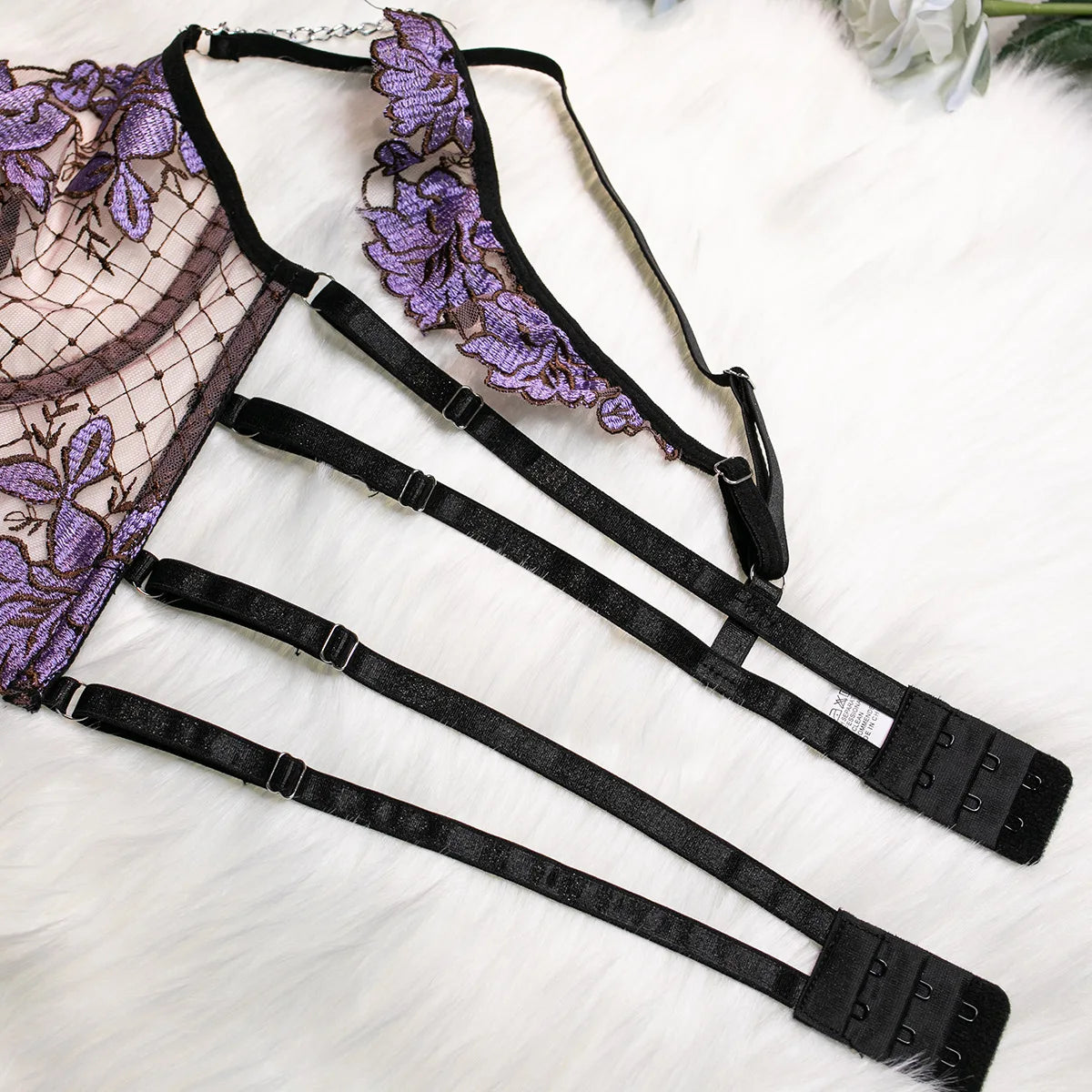 Sexy Luxury Embroidered Flower Gather Belts Bra and Panty Set Women's Cute Metal Hanging Chain Exotic Apparel Suit Underwear Four Piece Set Female Lingerie Set Fashion Clothing Products