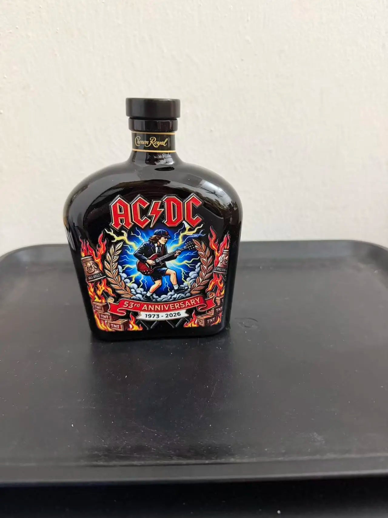 AC/DC Angus Young Lovers 50th Anniversary Collectible Whiskey Bottle 1973-2026 Rock Band Themed Liquor Bottle Collectible Home Bar Decor Gift Pubs Night Club Barware Supplies