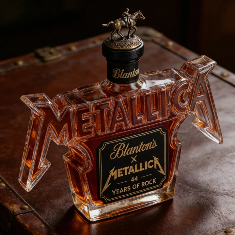METALLICA Rock Band Shaped Whiskey Decanter Crystal 44th Anniversary Metal Home Display Wine Bottle Collectible Gift for Home Night Club Bars Pubs Barware Accessories