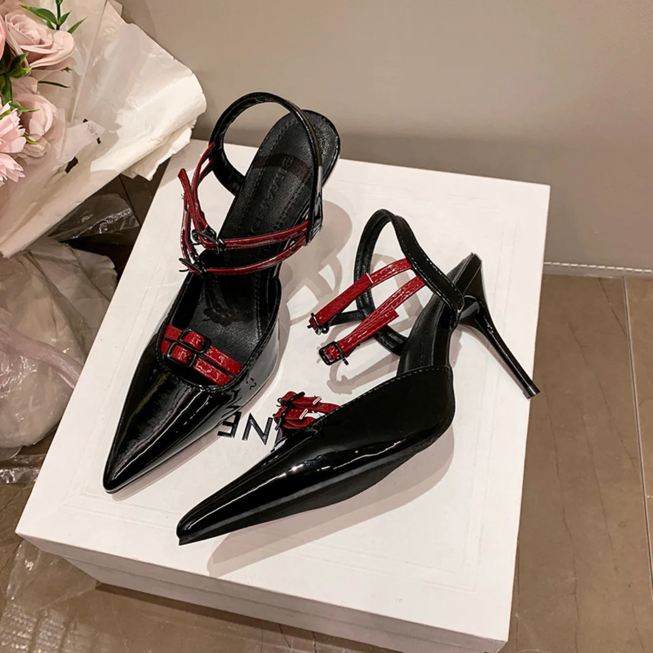 Just Arrived Black/White Color New Solid Color Double Buckle Design Baotou Sandals Women's Spring and Summer Fashion Slingback Temperament Stiletto Shoes