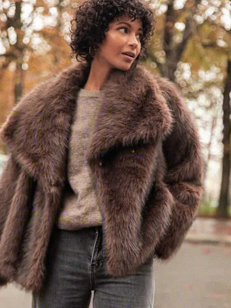 NEW Arrivals Women Retro Collar Long Sleeved Buttons Women's Faux Fur Coats Winter Snow Outerwear Thick Warm Solid Color Fury Jacket Female High Street Ladies Girls Luxury Fashion Clothing Supplies