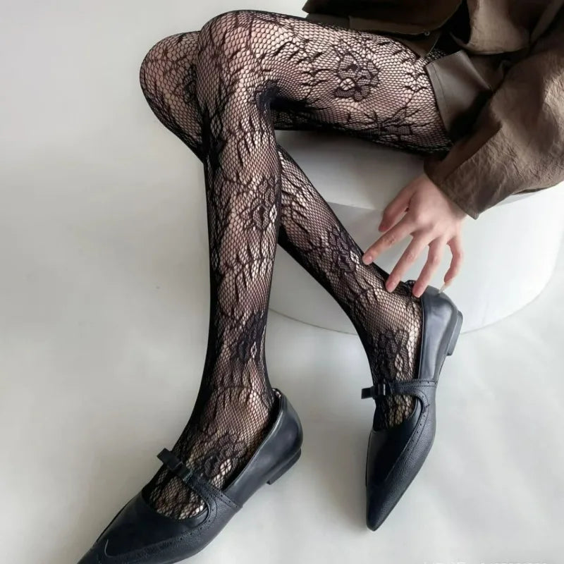 NEW Arrivals 5 Colors Maillard Lolita Retro Floral Rattan Pantyhose for Women Sexy Mesh Hollow Out Silk Stockings Girls Fishnet Lace Tights Stockings