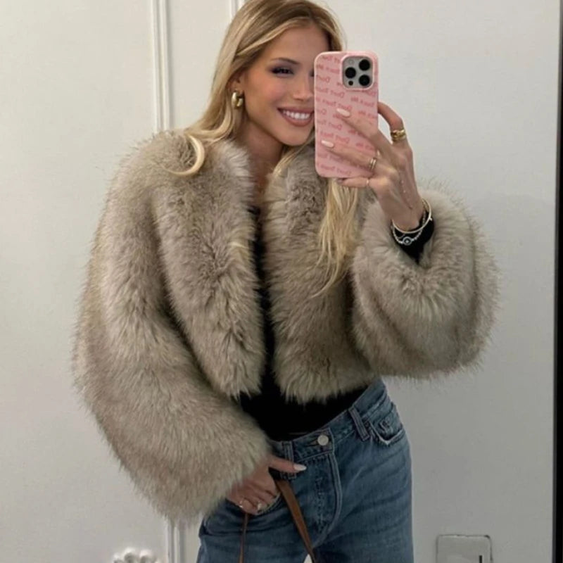 Low-Price Sales are Limited NEW Gray/Black S-2XL Iconic Street Fashion Week Luxury Brand Winter Warm Snow Outerwear Cropped Faux Fur Coat Women Evening Nightclub Coats Fluffy Short Fur Jacket Ladies Girls Luxury Fashion Cloth