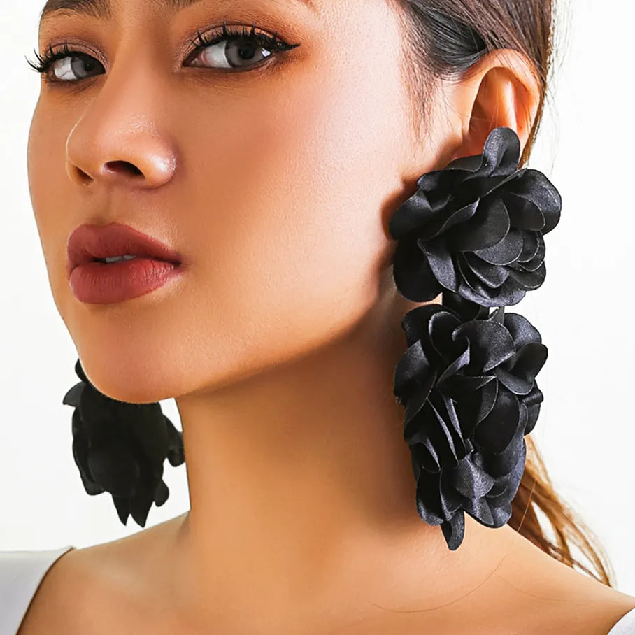 4 Colors Exaggerated Big Fluffy Fabric Flower Petal Drop Earrings for Women Trending Elegant Earring Wed Bridal Accessories