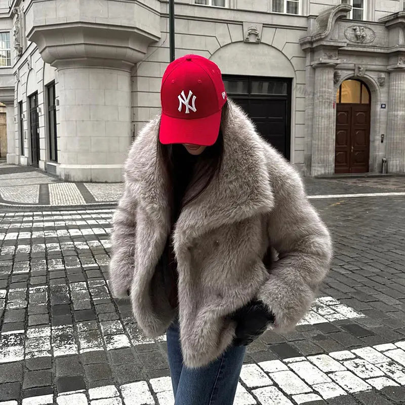 NEW Arrivals Winter Iconic Blogger Girls Snow Clothes Supplies Fashion Fluffy Square Collar Faux Fur Coat Women Ins Hot Chic Girls Fox Fur Jacket Outerwear Female Women Luxury Fashion Clothing Products