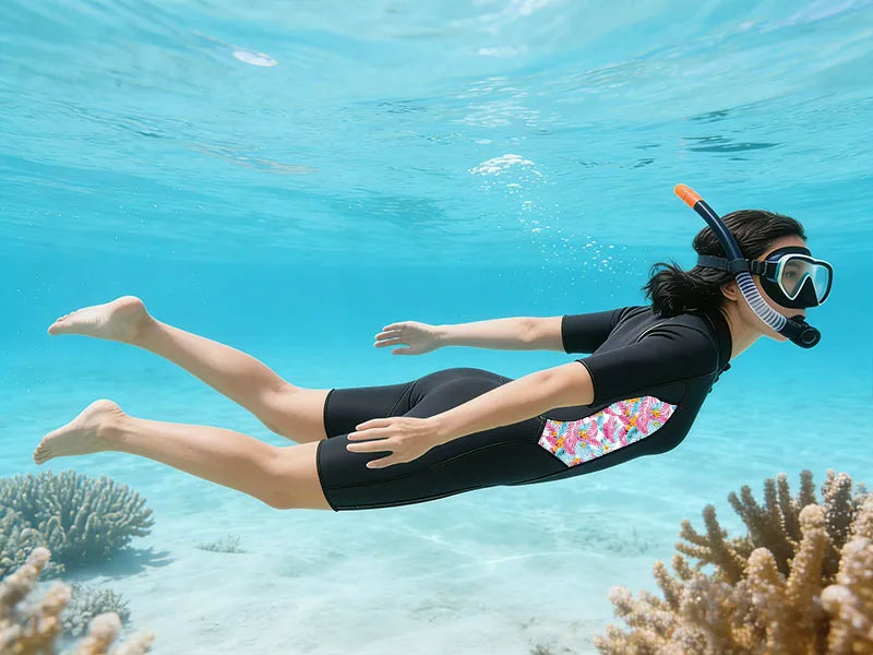 1.5MM Neoprene Women's S-XL Wetsuit Short-Sleeve Full Body Diving Scuba Suit Women Printed Front-Zip UV Sun Protection Warm Swimming Snorkeling Training Suit Water Sports Apparel Clothing Supplies