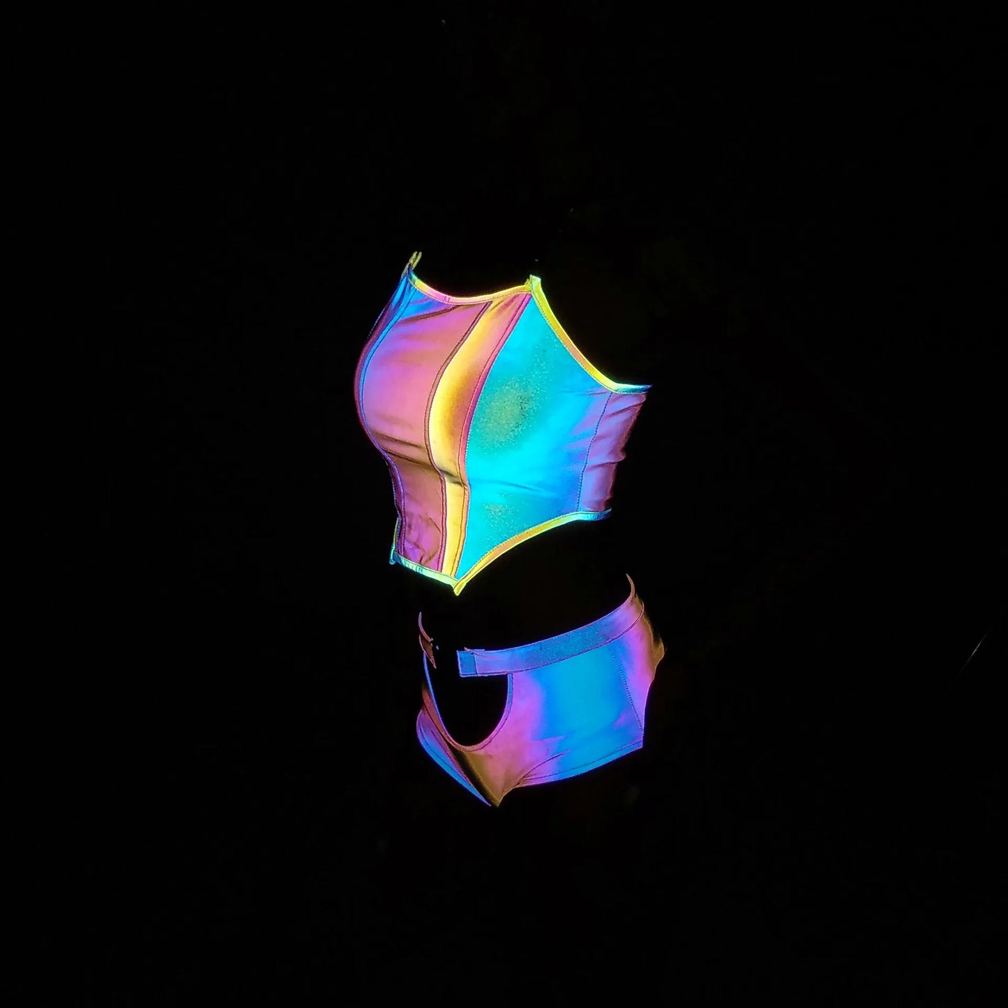 NEW Arrivals Reflective Lights Crop Top Women Female Bodycon Chain Halter Tank Luminous Tops Sexy Colorful Summer Evening Beach Rave Party Night Club Dance Tech-Wear Ladies Girls Luxury Fashion Clothing Accessories Supplies