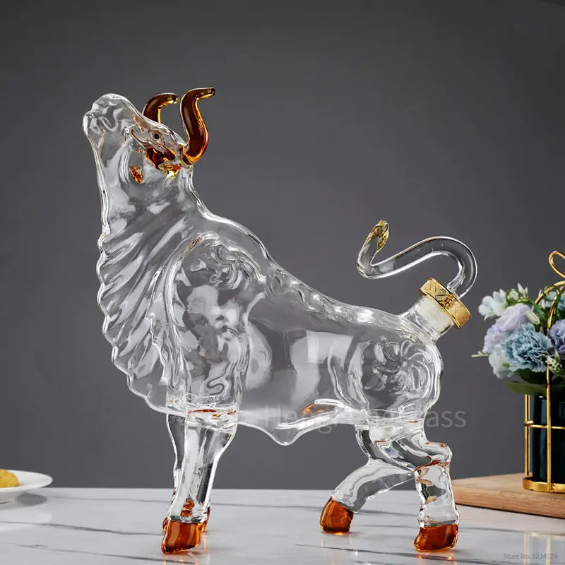 1000ML Bull Shaped Lead-Free Wine Decanter Whiskey Alcohol Storage Container Glass Bottle Whiskey Decanter for Liquor Scotch Bourbon Home Bar Pubs Night Club Decorations Barware Accessories
