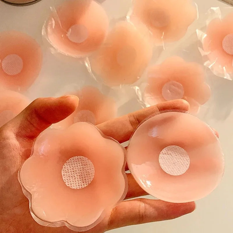 20/50/100 PCS Set Women Reusable Breast Petals Lift Invisible Silicone Bra-Less Pasties Pads Nipple Cover Invisible Petal Adhesive Bra Cover  Stickers Ladies Underwear Accessory Sets