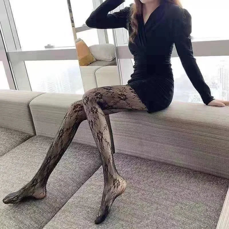 Black/White Color Sexy Lolita Hollowed Lace Mesh Stockings Bottomed Pantyhose Japanese Goth Floral Rattan Stocking Hot Classic Tights