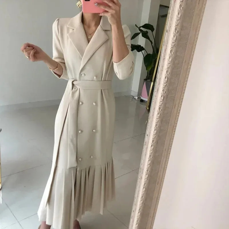 NEW Arrivals Italian Women Autumn Black Coat Double Breasted Notched Long Trench Female New Fashion Winter High Waist Outwears Slim Solid Windbreaker Office Lady Luxury Fashion Clothing Supplies