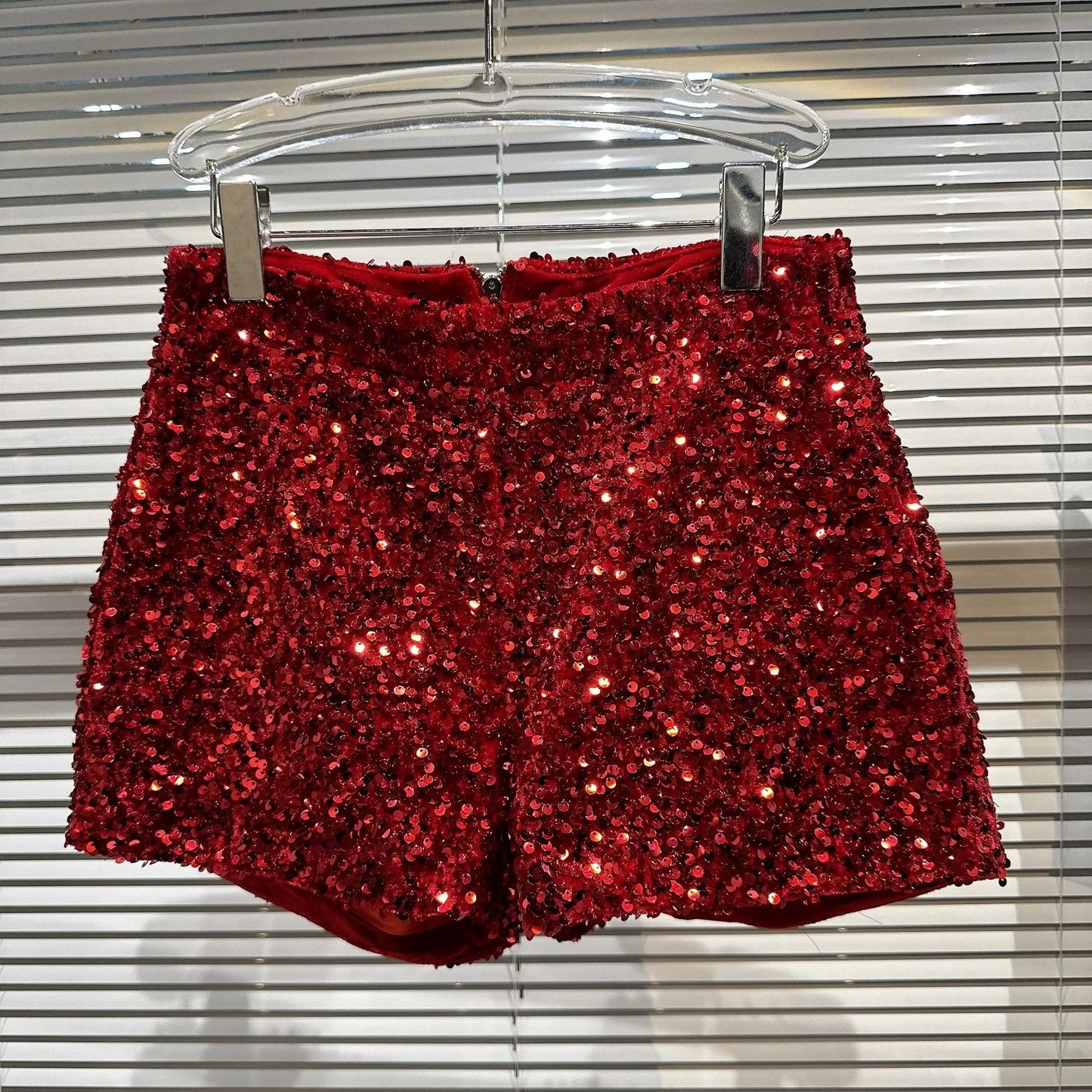 New Arrivals Sexy Clubwear Shorts Ladies Luxury Sequins Shorts Loose High Waist Streetwear Wide Leg Short Pants Sliver Black Women Girls Clothing