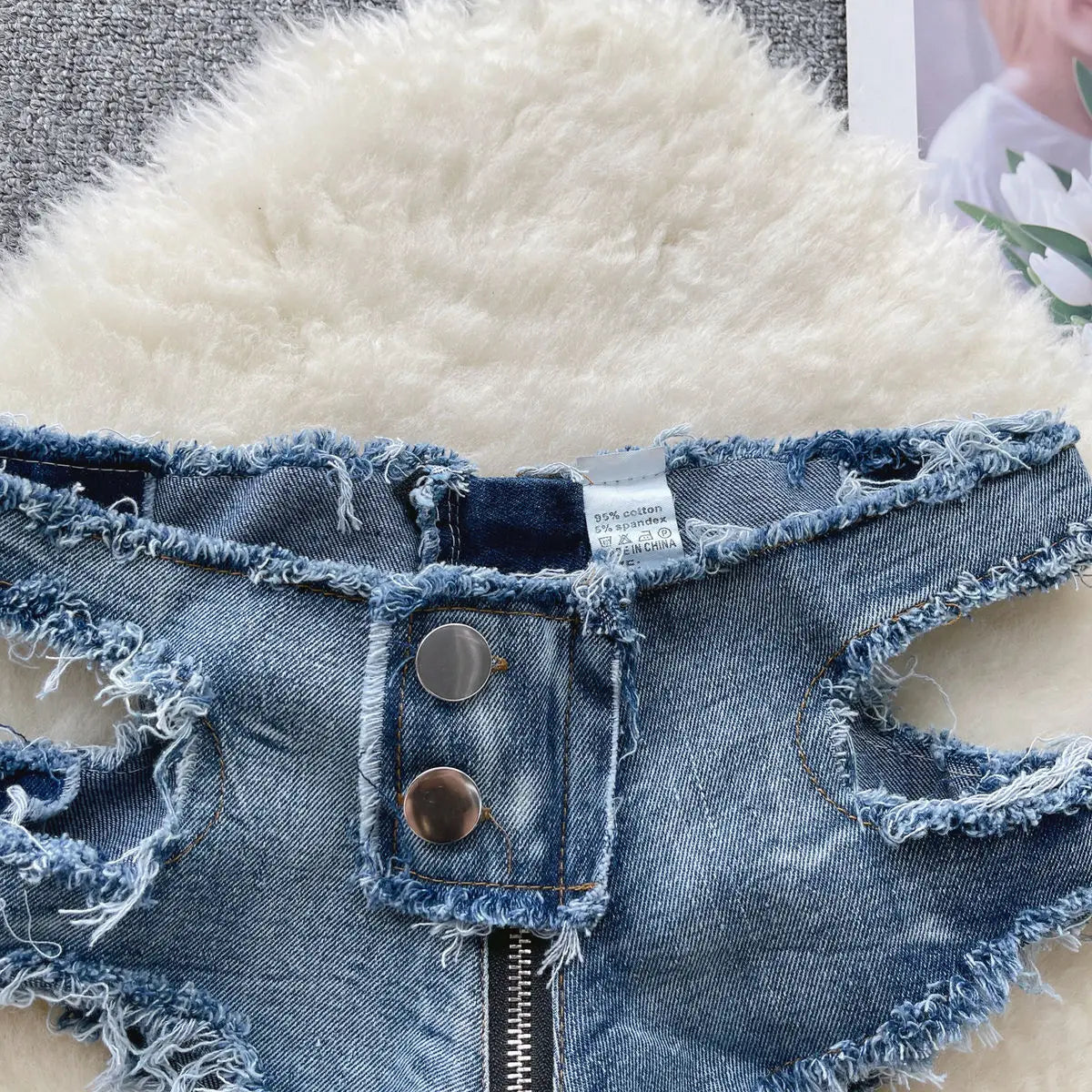 Summer New Sexy Women's Fringe Splicing Low Waist Hollow Out Denim Shorts Female Zippers Jeans Ultra Shorts