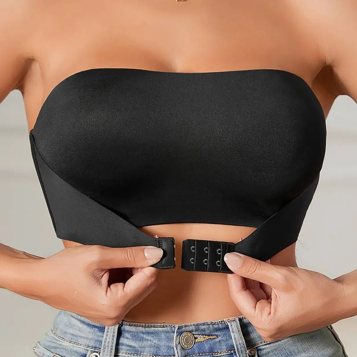 NEW Arrivals 3 Colors Sexy Seamless Front Buckle Strapless Bra Thin Non Slip Gathered Wrap Chest Beautiful Back Underwear Women's Lingerie