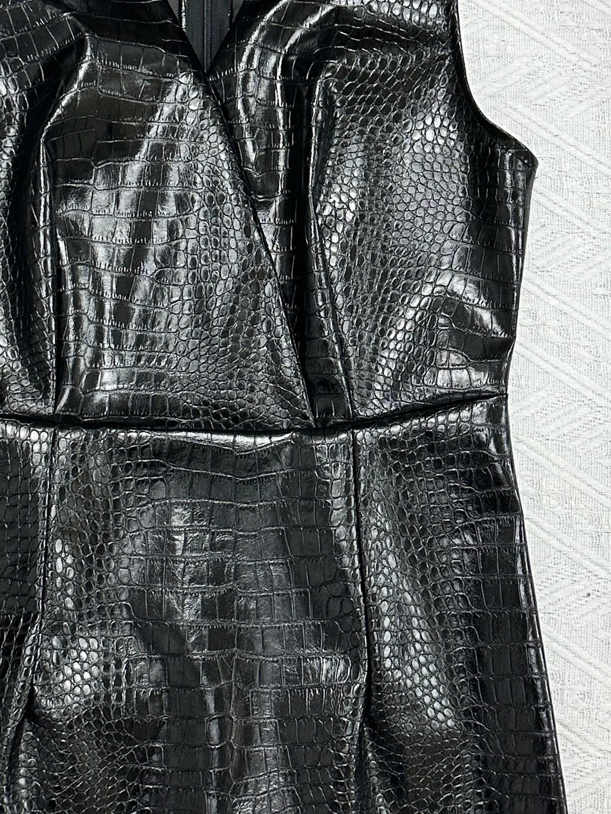 BEST PRICE New Artificial Leather Crocodile PU Leather Sleeveless V-Neck Vest Dress High-Waisted Mini Dress Evening Cocktail Party Night Clubwear Dress Ladies Sexy Apparel Supplies