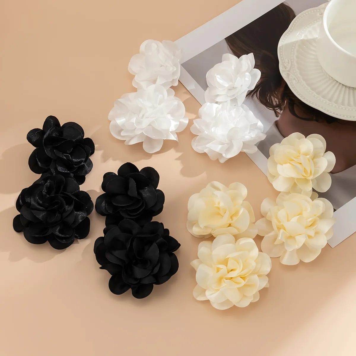 4 Colors Exaggerated Big Fluffy Fabric Flower Petal Drop Earrings for Women Trending Elegant Earring Wed Bridal Accessories