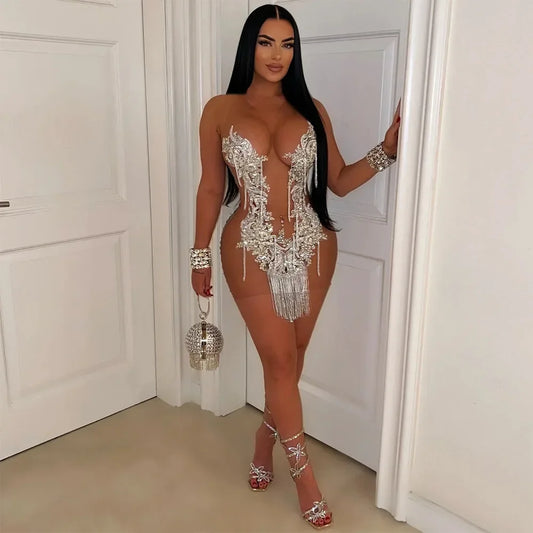 Black/White Color Sexy Hot Girls Women O-Neck Sequined Tassel See Through Mini Dress Sleeveless Mesh Sexy Pencil Dresses Sexy Fashion Summer Evening Beach Party Night Clubwear Prom Clothes