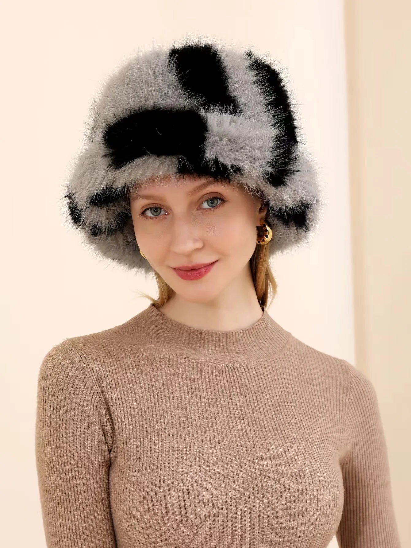 NEW Luxurious Imitation Mink Fur Flat Roof  Autumn Winter Warm Snow Clothes Bucket Hat Ball Plush Fisherman Hat Soft Warm Thick Basin Bucket Hats Female Ladies Luxury Fashion Clothing Accessories Products