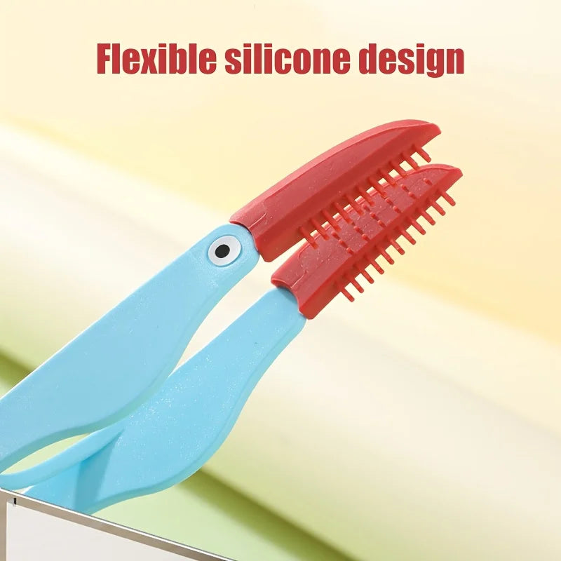 Silicone Pet Tear Stain Remover Comb, Gentle Grooming Tool for Cats, Eye Cleaning Clippers, Non-charging Soft Brush for Mat Open