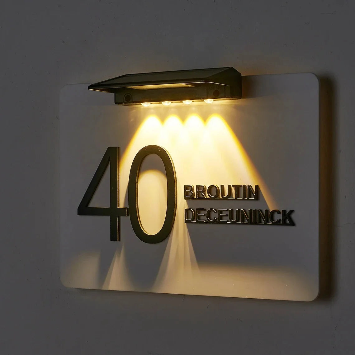 Customized Outdoor Solar House Sign LED Illuminated 3D Laser Cut Acrylic House Numbers Personalized Exterior Family Address Sign Home Lighting Accessories