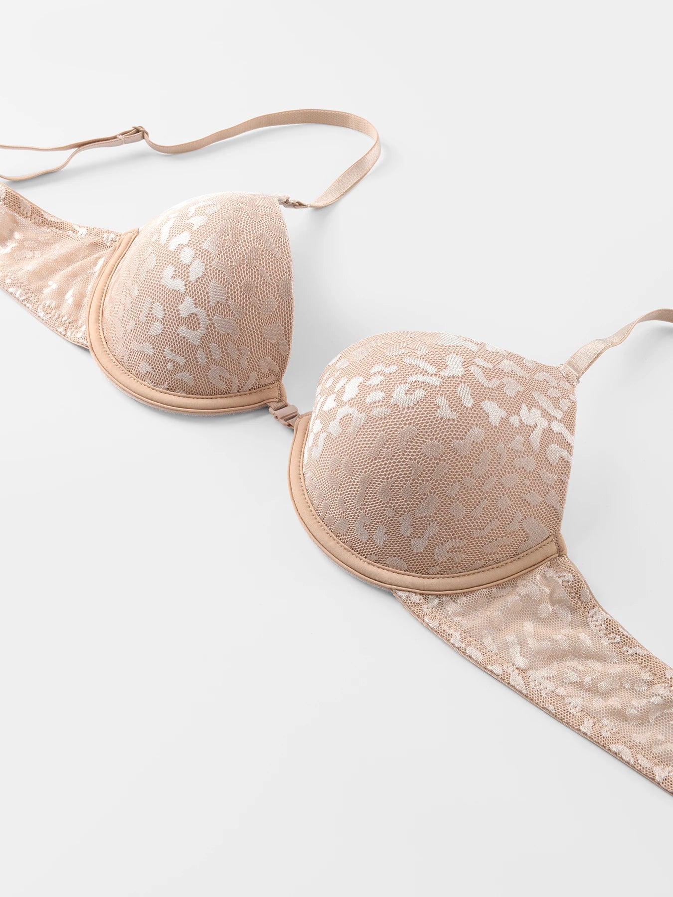 NEW White/Black/Beige Color Women's Sexy Front Closure Push Up Bra Seamless Smooth Bra with Underwire Makes Chest Look Smaller Lingerie Women Underwear