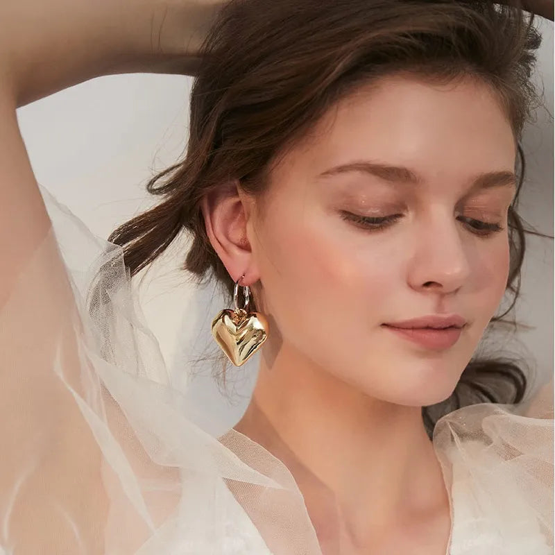 Chic Heart Huggie Hoop Earrings Ins Jewelry  Asymmetric Hoop Earrings For Women New Gold Color Earrings Jewelry Teen Gift