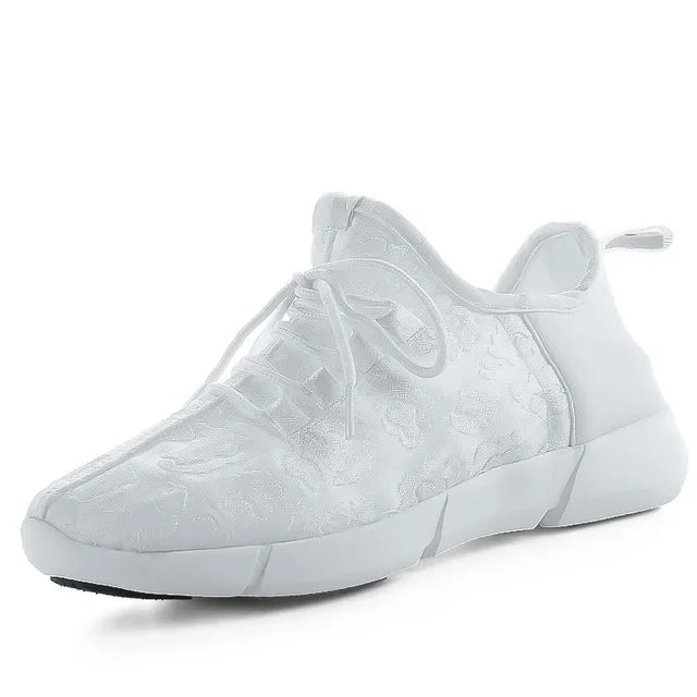 3 Colors Spring Girls Boys Rave Festival Dance Party Night Clubwear Luminous Glowing Sneakers Men Women's LED Light Shoes Flashing Adults USB Recharge Fiber Optic Shoes
