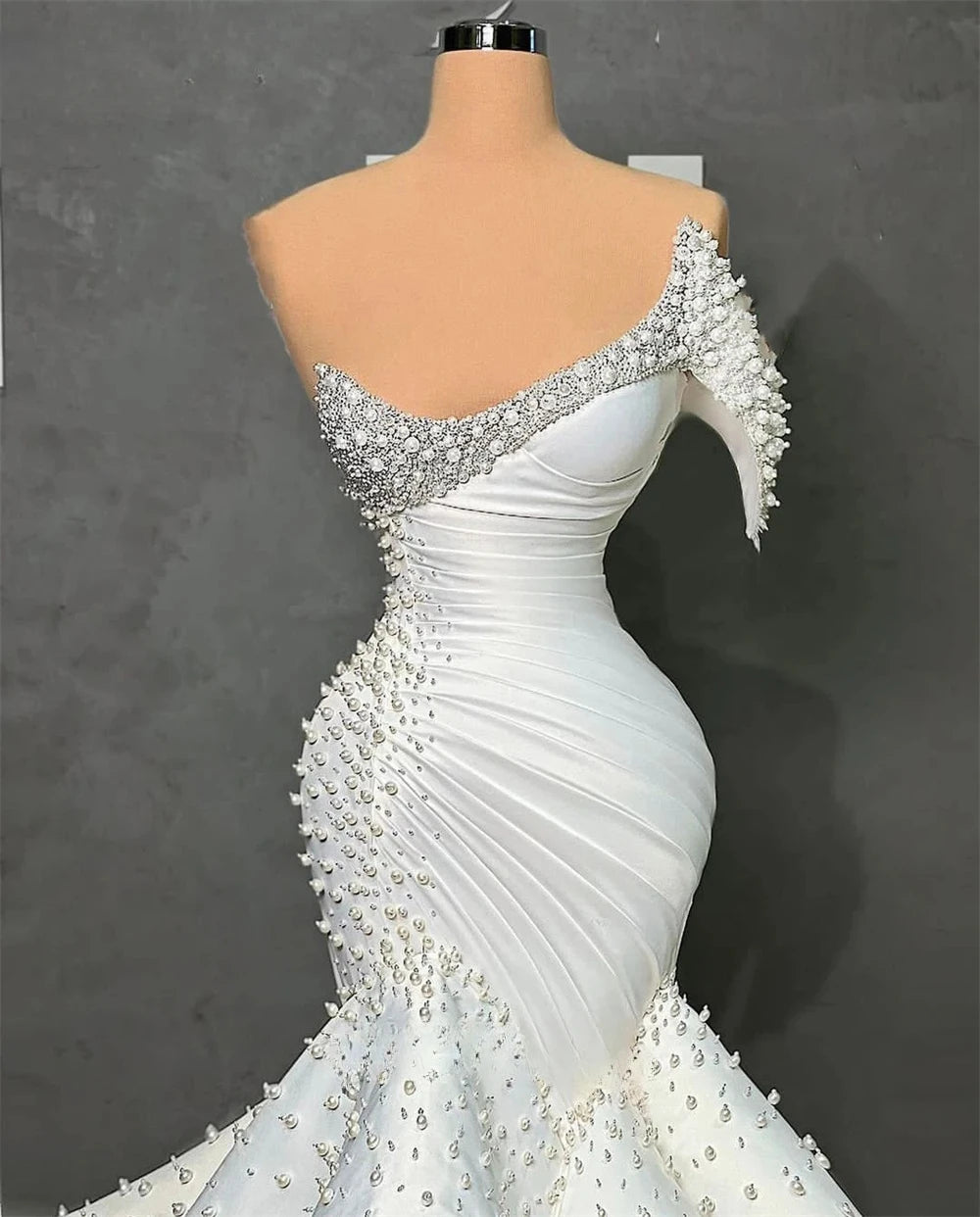 Luxury Mermaid Tiered Prom Dress Custom Made Beaded Pearls Wedding Dress For Women Party Arabic Dubai Mermaid Evening Dress