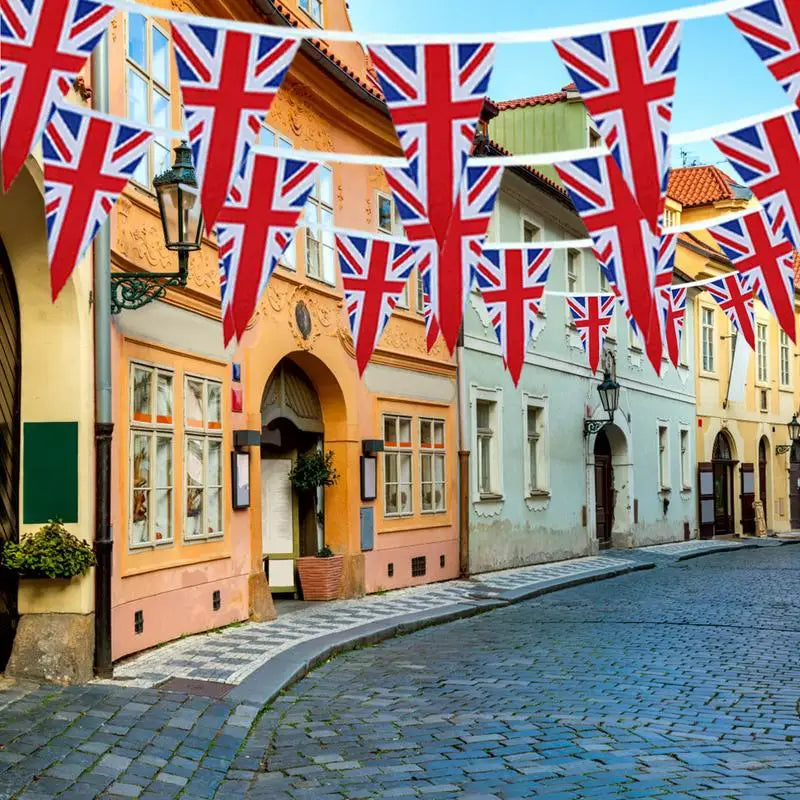 British 25 Sides 8 Meter Union Jack Bunting Jack UK Flags UK Pennant United Kingdom String Jubilee Garland Decorations Party Triangle England Flags Home Outdoor Supplies