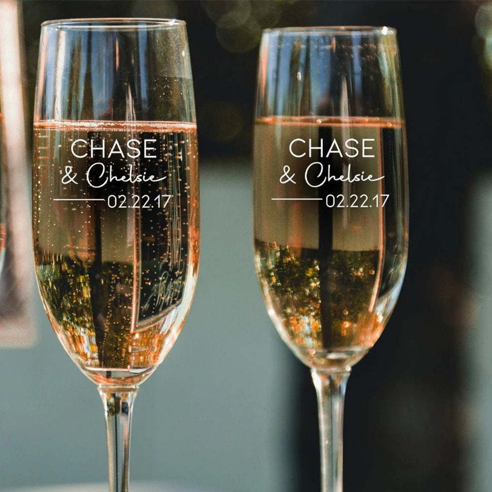 2 PCS Set PERSONALIZED Mr. And Mrs. Names/Dates Wedding Toasting Flutes Wedding Party Glasses Custom Bride and Groom Toasting Glasses Celebration Glassware Barware Accessories