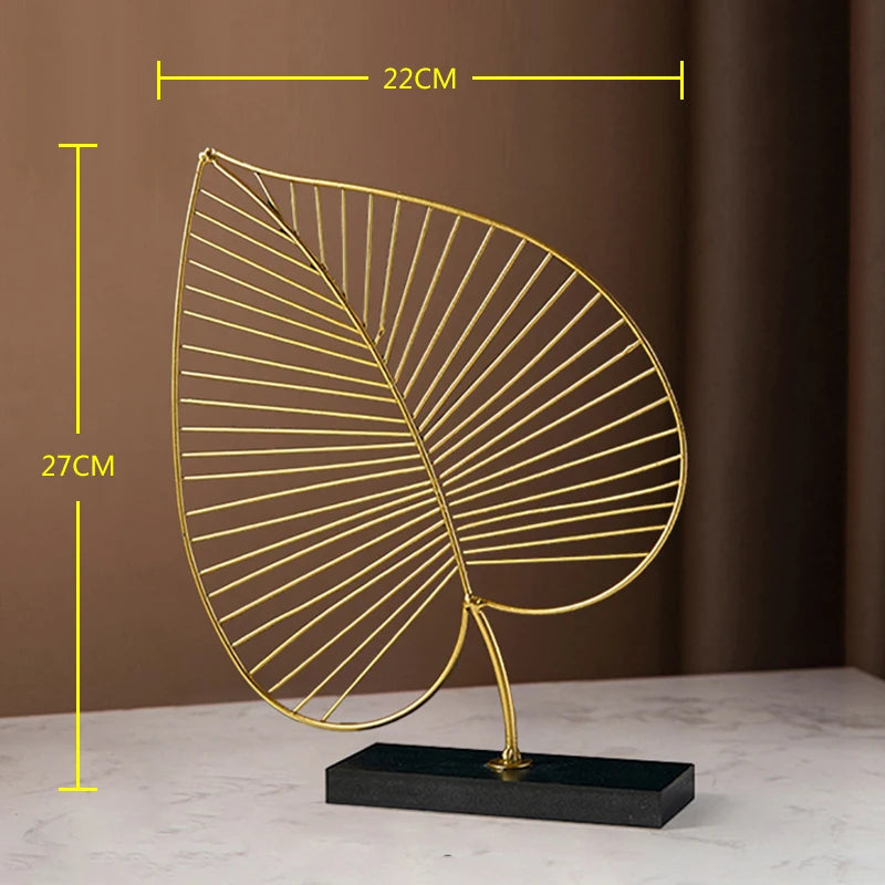 Home Decoration Luxury Accessories Feng Shui Gold Statuette Study Desk Ornaments Luxury Living Room Decoration Figurines Interior