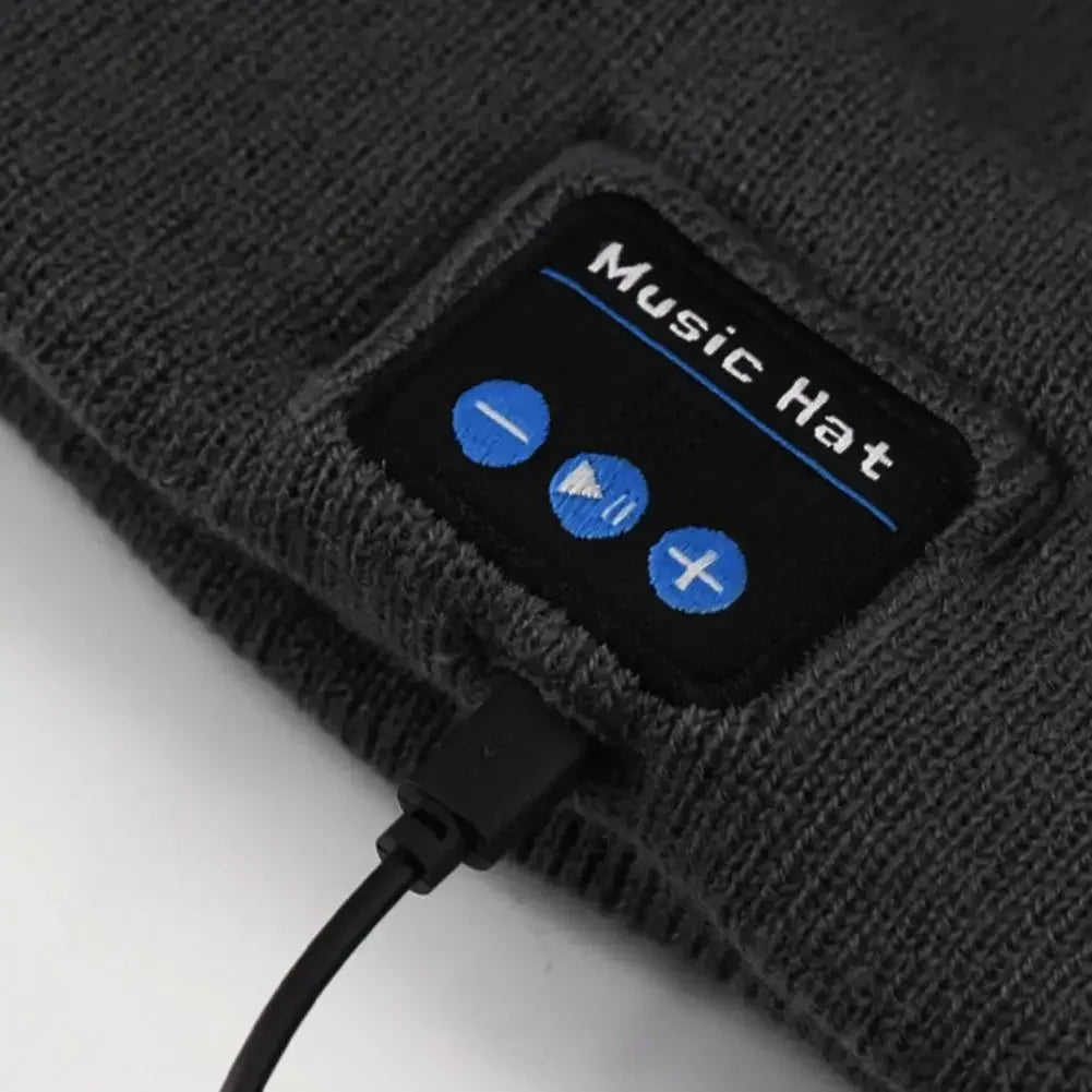 NEW Arrivals 4 Colors Handsfree Warm Beanie Bluetooth 5.0 LED Hat Wireless Stereo Headset Music Player With MIC Support Dimming Rechargeable Battery Sports Accessories