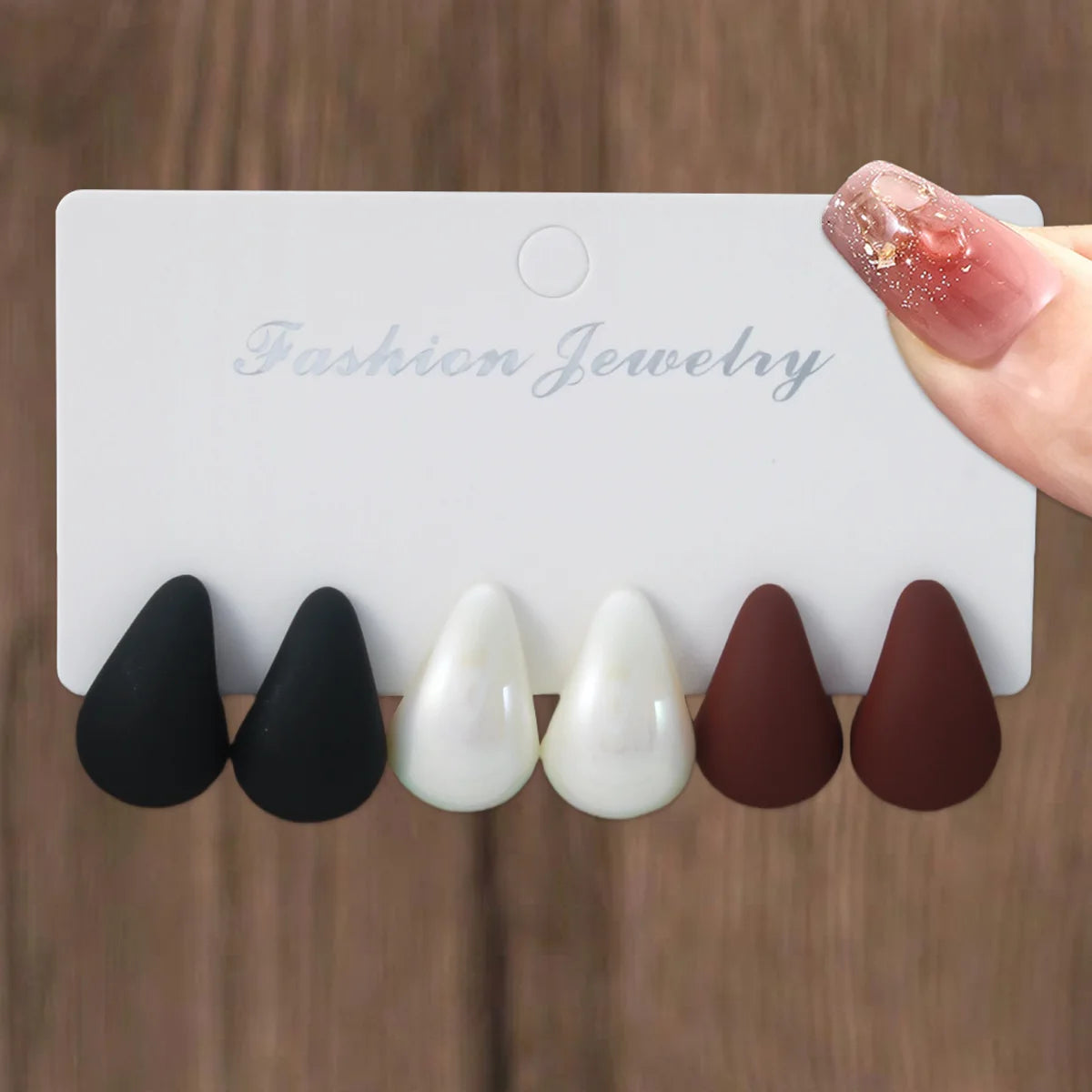 6pcs Fashionable French Vintage Earrings for Women - Classic Creative Water Drop-Shaped, High-End Versatile Stud & Earring Set