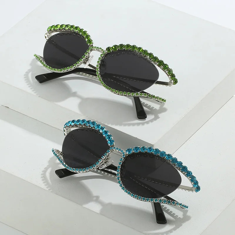 High Quality Brand Designer Rhinestone Sunglasses For Women Luxury Brand Fashion Steampunk Men Eyeglasses Party Beach Shades Accessory Eyewear Supplies