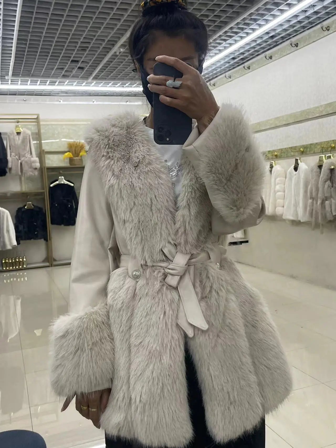 NEW Arrivals Leather Patchwork Faux Fox Fur Jacket Women Winter Warm Snow Outerwear Belted Plush Coat Elegant Fluffy Jackets High Quality Furry Overcoat Ladies Girls Luxury Fashion Clothing Supplies
