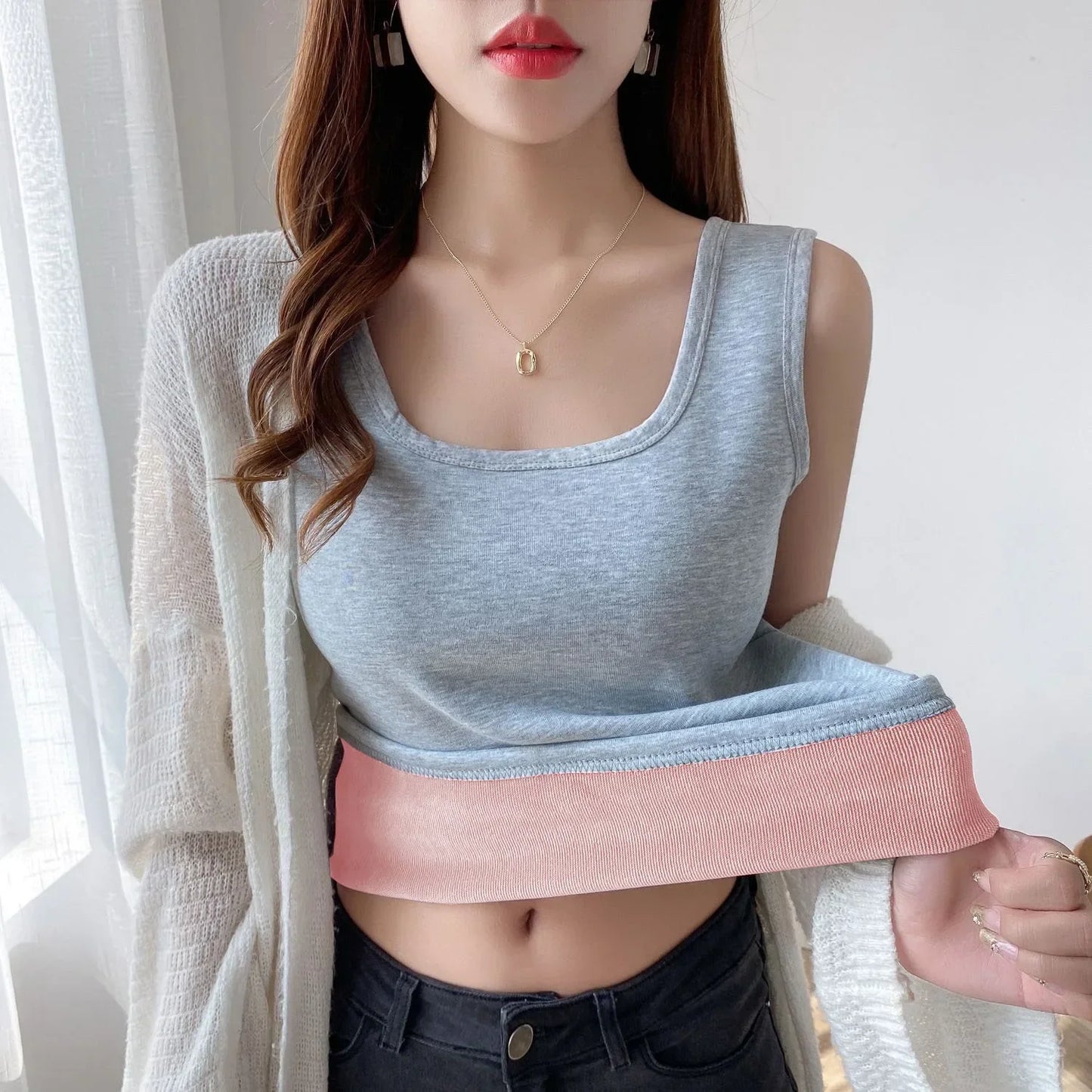 NEW Arrivals Women Thermal Winter Warm Underwear Solid Color Thermal Casual Nightwear Sexy Elasticity Female Thin Velvet T-Shirt Sleeveless Tops Girls Fashion Clothing Supplies