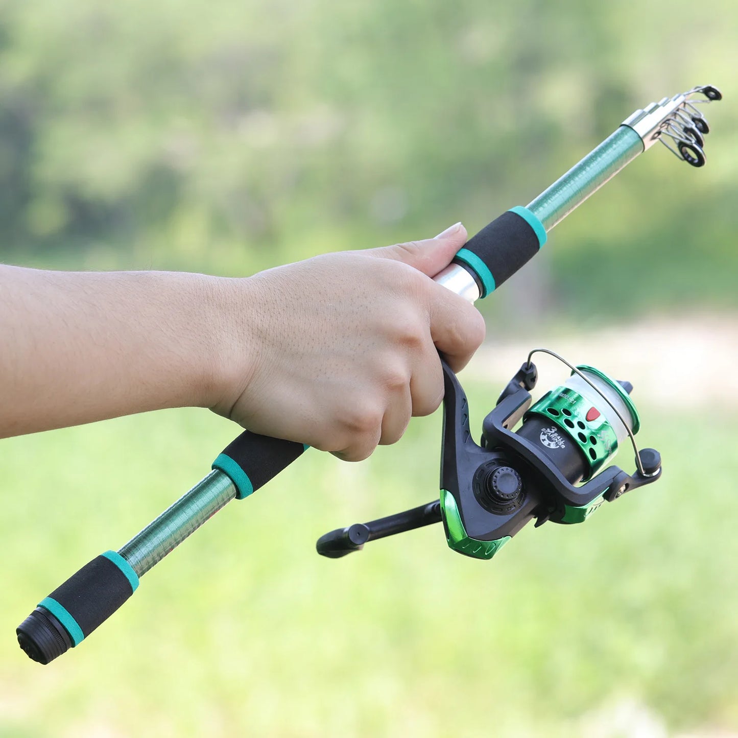 Full Set 1.8M Spinning Fishing High Speed Rod and Reel Combo 5.2:1 Telescopic Rod with 3BB Fishing Reel Max Drag 5kg Full Fishing Kit Outdoor River Lake Rock Fishing Sets