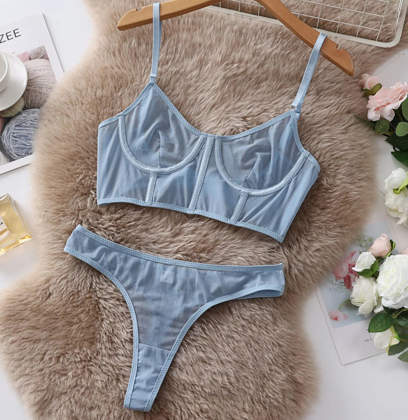 48093524656441|48093524689209|48093524721977