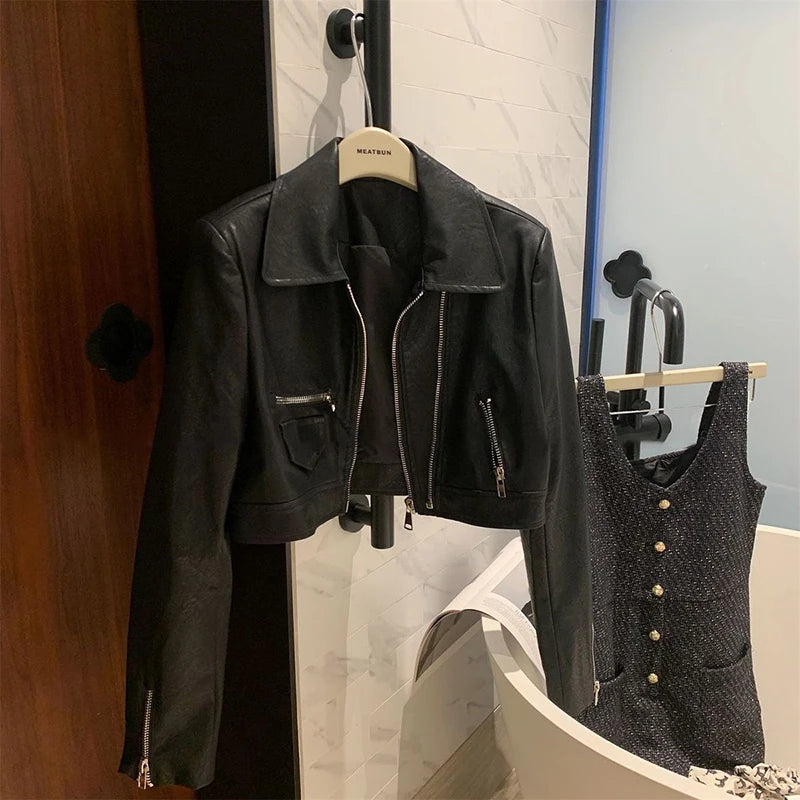 NEW Arrivals Vintage Cropped PU Leather Jacket Women Streetwear Black Motorcycle Coat Fall Winter Long Sleeve Zipper Chic Outerwear Girls Casual Fashion Clothing Supplies
